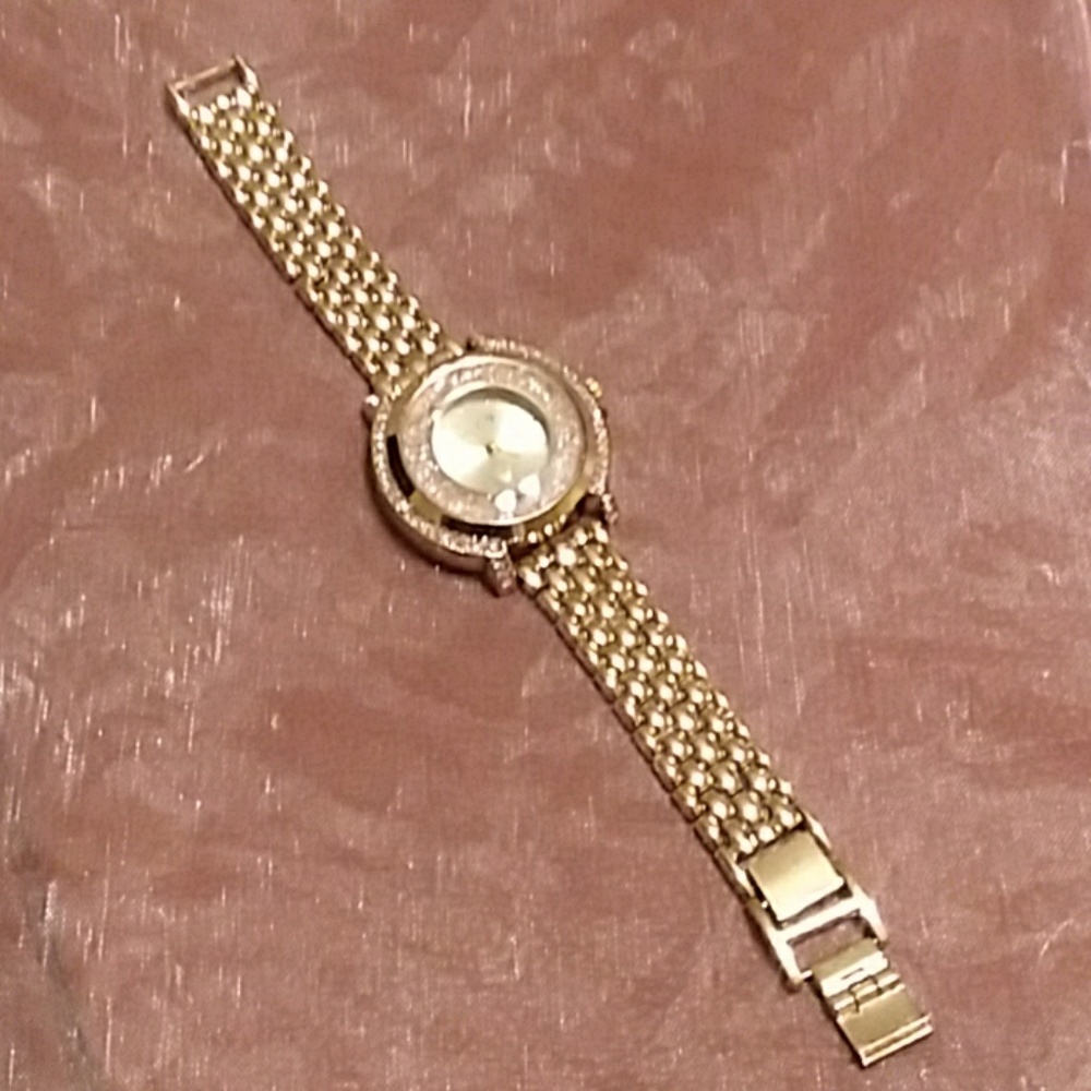 Watch - Picture 2 of 3